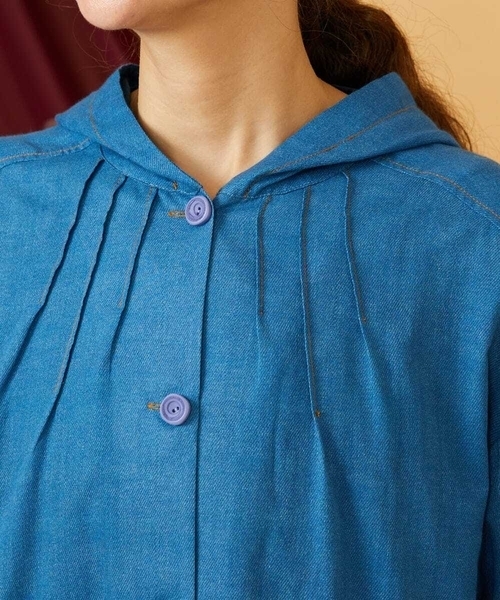 Jocomomola（ホコモモラ）の「デニムライク フラワー刺繍フード付きジャケット（その他アウター・レディース・ブルー/ベージュ・40）」の11枚目の写真