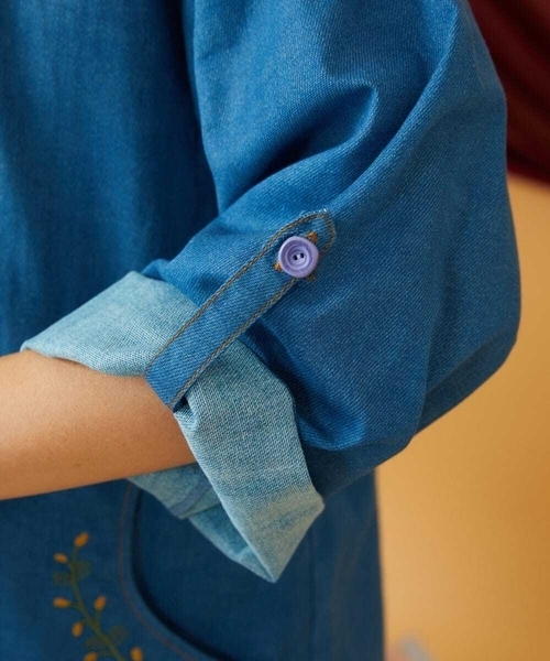 Jocomomola（ホコモモラ）の「デニムライク フラワー刺繍フード付きジャケット（その他アウター・レディース・ブルー/ベージュ・40）」の15枚目の写真