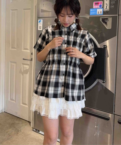 AS KNOW AS plus(アズノゥアズプラス)の「☆ビジュー付き ビスチェ風5分袖シャツ(シャツ/ブラウス・レディース・イエロー系/ブラック系/アイボリー系・FREE)」の14枚目の写真