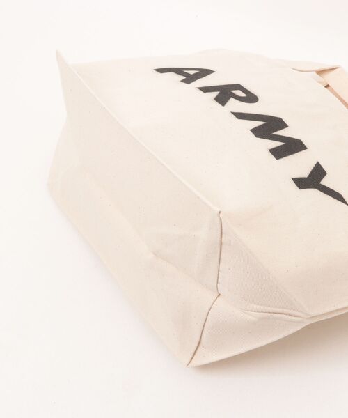 Ol' Basics(オールベーシックス)の「Ol' Basics(オール・ベーシックス) トートバッグ キャンバス ARMY ロゴ プリント 鞄 BAG アメカジ ミリタリー メンズ レディース ユニセックス SMサイズ(トートバッグ・レディース・ナチュラル・FREE)」の4枚目の写真