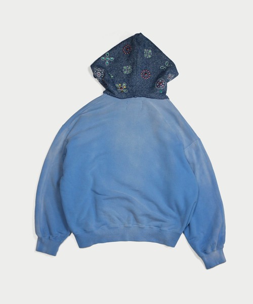 amok(アモク)の「FADE STUDS HOODY(パーカー・メンズ・ピンク/ブルー・S/M/L)」の11枚目の写真