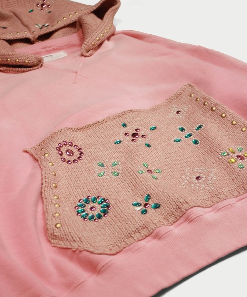 amok(アモク)の「FADE STUDS HOODY(パーカー・メンズ・ピンク/ブルー・S/M/L)」の5枚目の写真