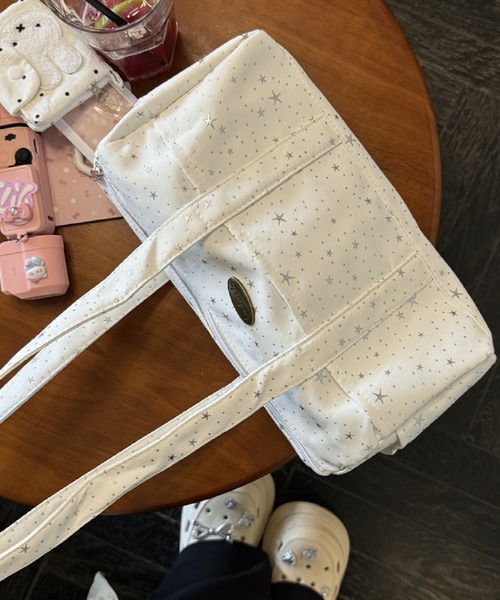 HALEY PESCA(ヘーリーペスカ)の「HALEY PESCA/【ウィッシュコア】星柄ボストンショルダーバッグ(ショルダーバッグ・レディース・ブラック/ピンク/ブルー・FREE)」の4枚目の写真