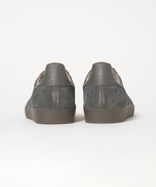 adidas Originals(アディダスオリジナルス)の「【別注】<adidas Originals>ガゼル スニーカー / GAZELLE(スニーカー・レディース・ダークグレー・23cm/22.5cm/25cm/24.5cm/24cm/23.5cm)」の11枚目の写真