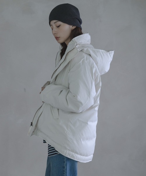 URBAN RESEARCH Sonny Label（アーバンリサーチサニーレーベル）の「撥水2WAYフーディスタンドダウンコート（ダウンジャケット/コート・レディース・ブラック/アイボリー/ブラウン・FREE）」の10枚目の写真