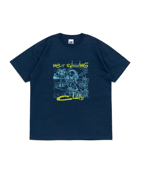NET SOCIAL CLUB(ネットソーシャルクラブ)の「オリジナルスイミングクラブ半袖Tシャツ(ダークブルー)(Tシャツ/カットソー・レディース・その他・SMALL/MEDIUM/LARGE/X-LARGE)」の1枚目の写真