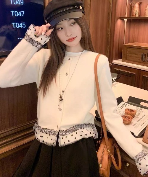 Teem Store(チームストア)の「ドットチュールフリルドッキング クルーネックニットカーディガン(ニット/セーター・レディース・ホワイト/グレー/ダークグレー・M)」の2枚目の写真