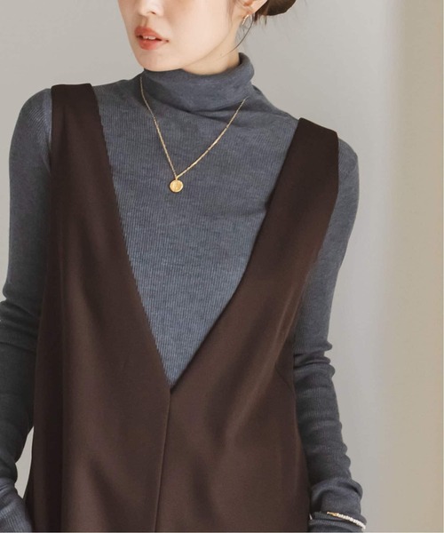 Noble（ノーブル）の「《WEB&一部店舗限定追加》ストレートVネックワンピース（ワンピース・レディース・ブラック/ブラウン・38/36）」の17枚目の写真