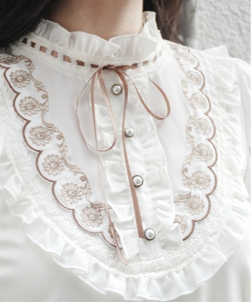 myu:loret(ミュウロレット)の「マーガレット刺繍トップス(Tシャツ/カットソー・レディース・キナリ/ピンク・FREE)」の7枚目の写真