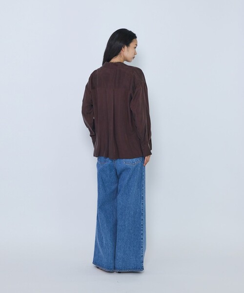 1er Arrondissement(プルミエアロンディスモン)の「キュプラフィブリルレギュラーカラーシャツ(シャツ/ブラウス・レディース・ブラック/ブラウン/グレイッシュベージュ・38/36)」の8枚目の写真