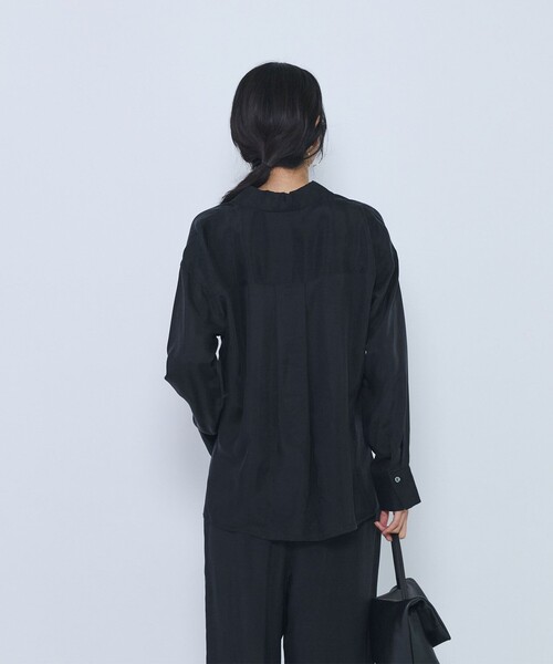 1er Arrondissement(プルミエアロンディスモン)の「キュプラフィブリルレギュラーカラーシャツ(シャツ/ブラウス・レディース・ブラック/ブラウン/グレイッシュベージュ・38/36)」の15枚目の写真