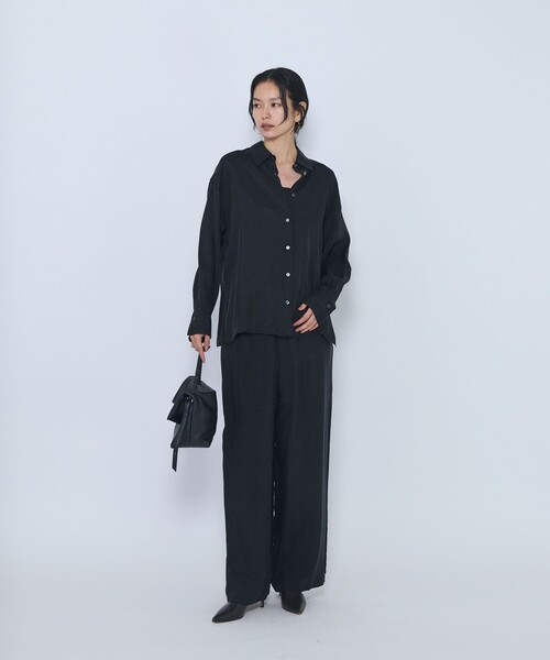 1er Arrondissement(プルミエアロンディスモン)の「キュプラフィブリルレギュラーカラーシャツ(シャツ/ブラウス・レディース・ブラック/ブラウン/グレイッシュベージュ・38/36)」の17枚目の写真