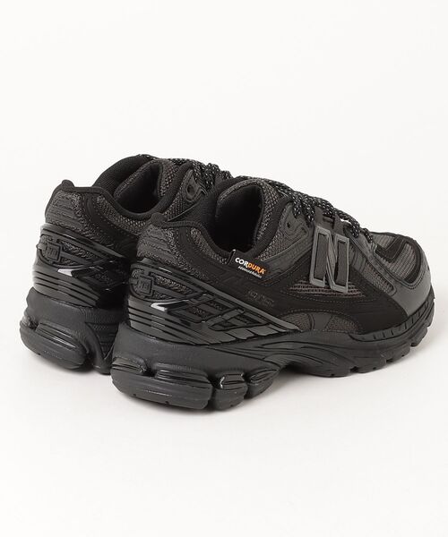 NEW BALANCE(ニューバランス)の「1906R(スニーカー・メンズ・ブラック/グレー×ホワイト・23.5cm/23.0cm/22.5cm/22.0cm/30.0cm/29.0cm/28.5cm/28.0cm/27.5cm/27.0cm/26.5cm/26.0cm/25.5cm/25.0cm/24.5cm/24.0cm)」の5枚目の写真