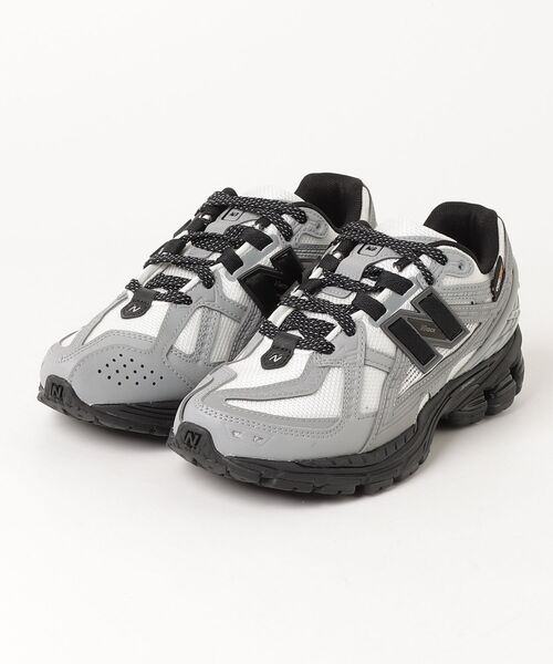 NEW BALANCE(ニューバランス)の「1906R(スニーカー・メンズ・ブラック/グレー×ホワイト・23.5cm/23.0cm/22.5cm/22.0cm/30.0cm/29.0cm/28.5cm/28.0cm/27.5cm/27.0cm/26.5cm/26.0cm/25.5cm/25.0cm/24.5cm/24.0cm)」の8枚目の写真