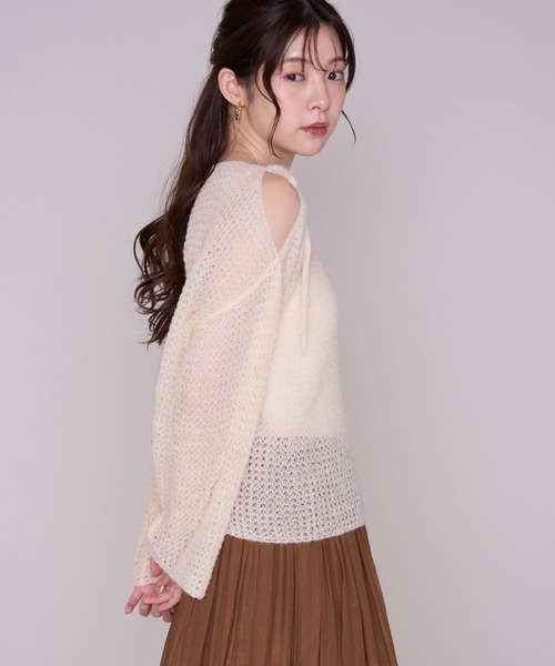 MISCH MASCH(ミッシュマッシュ)の「2026秋冬新作 肩リボンゆったりニット(ニット/セーター・レディース・パープル/ベージュ/ホワイト・フリ-)」の16枚目の写真