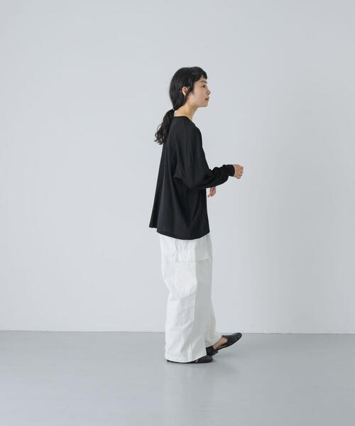 かぐれ（カグレ）の「ハイツイストコットン長袖Tシャツ（Tシャツ/カットソー・レディース・ブラック/オフホワイト/チャコールグレー・FREE）」の22枚目の写真