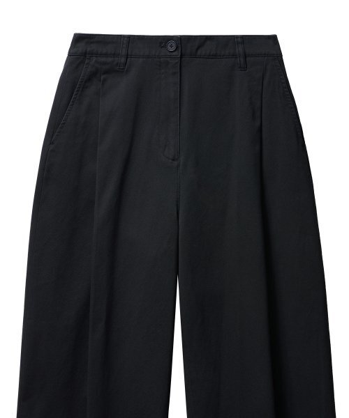 MUSINSA STANDARD WOMAN（ムシンサスタンダードウーマン）の「ウィメンズディープタックラウンドチノパンツ[ブラック]（その他パンツ・レディース・その他・24/29）」の8枚目の写真