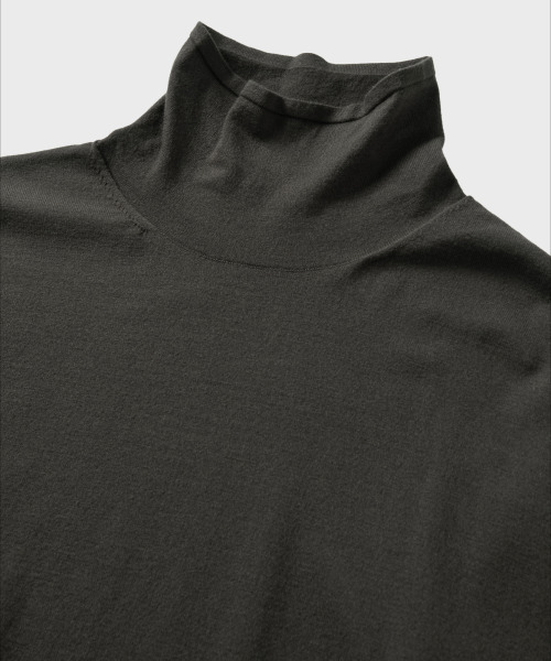 NONBLANK(ノンブランク)の「タートルネックニット_カーキ(ニット/セーター・メンズ・カーキ・MEDIUM/LARGE/X-LARGE)」の3枚目の写真