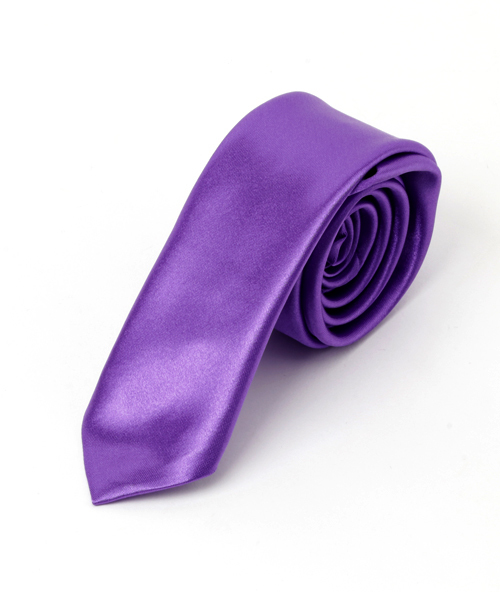 ADPOSION（アドポーション）の「【日本製】ソリッドカラー アセテートナロータイ（ネクタイ・メンズ・ブラック/ホワイト/ボルドー/ネイビー/グレー/シルバー/グリーン/パープル/ブルー/サックスブルー・FREE）」の2枚目の写真