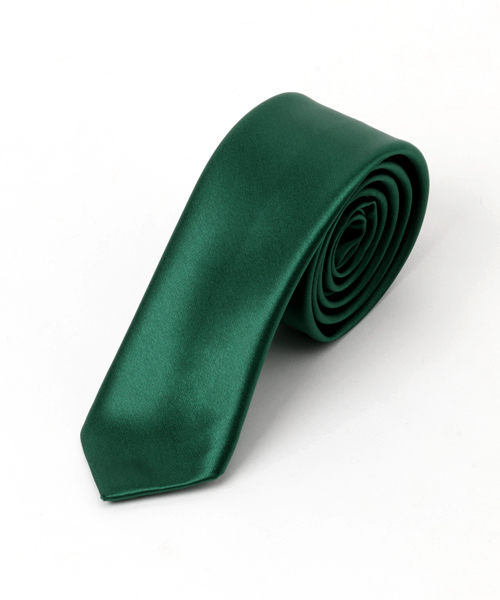 ADPOSION（アドポーション）の「【日本製】ソリッドカラー アセテートナロータイ（ネクタイ・メンズ・ブラック/ホワイト/ボルドー/ネイビー/グレー/シルバー/グリーン/パープル/ブルー/サックスブルー・FREE）」の5枚目の写真