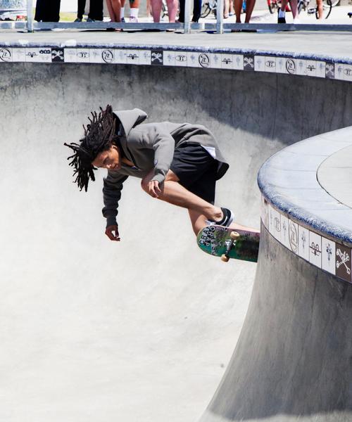 Champion(チャンピオン)の「<Champion×monkey time> ∴ RW H/ZIP HD/パーカー◆(パーカー・メンズ・ブラック/ダークブラウン/オリーブ・SMALL/MEDIUM/LARGE/X-LARGE)」の12枚目の写真