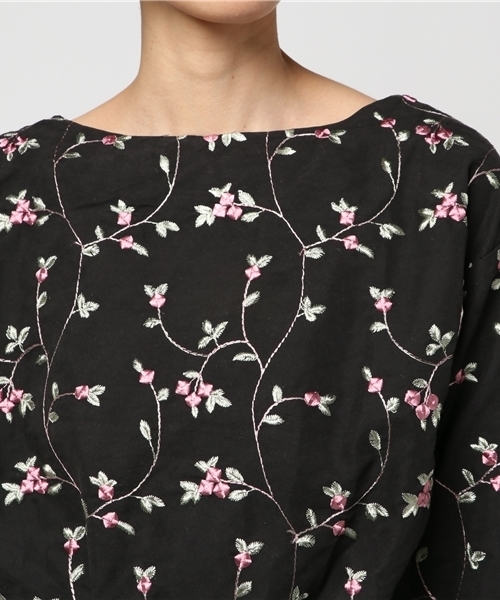 one after another NICE CLAUP（ワンアフターアナザーナイスクラップ）の「総刺繍ブラウス（シャツ/ブラウス・レディース・ピンク/レッド/ブラック・FREE）」の7枚目の写真
