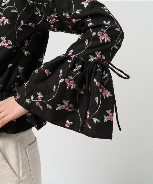 one after another NICE CLAUP（ワンアフターアナザーナイスクラップ）の「総刺繍ブラウス（シャツ/ブラウス・レディース・ピンク/レッド/ブラック・FREE）」の8枚目の写真