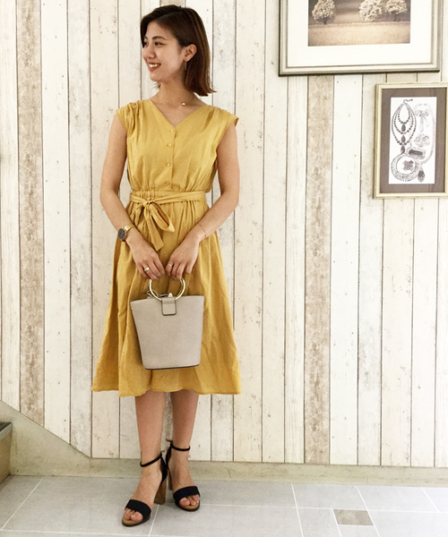 N.（N. Natural Beauty Basic）（エヌエヌナチュラルビューティーベーシック）の「コットンローンミモレワンピース（ワンピース・レディース・グレー/イエロー/ネイビー/オレンジ/カーキ・MEDIUM）」の5枚目の写真