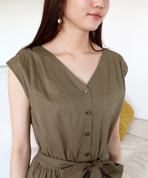 N.（N. Natural Beauty Basic）（エヌエヌナチュラルビューティーベーシック）の「コットンローンミモレワンピース（ワンピース・レディース・グレー/イエロー/ネイビー/オレンジ/カーキ・MEDIUM）」の9枚目の写真