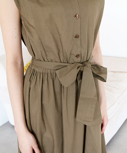 N.（N. Natural Beauty Basic）（エヌエヌナチュラルビューティーベーシック）の「コットンローンミモレワンピース（ワンピース・レディース・グレー/イエロー/ネイビー/オレンジ/カーキ・MEDIUM）」の22枚目の写真