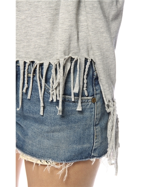 LOVE GIRLS MARKET（ラブ ガール マーケット）の「フリンジトップス（Tシャツ/カットソー・レディース・ホワイト/グレー/スミクロ・FREE）」の8枚目の写真