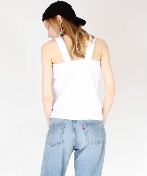 RNA（アールエヌエー）の「M0723 ワイドストラップキャミ（キャミソール・レディース・ホワイト/レッド/ブラック/ブルー・MEDIUM）」の10枚目の写真