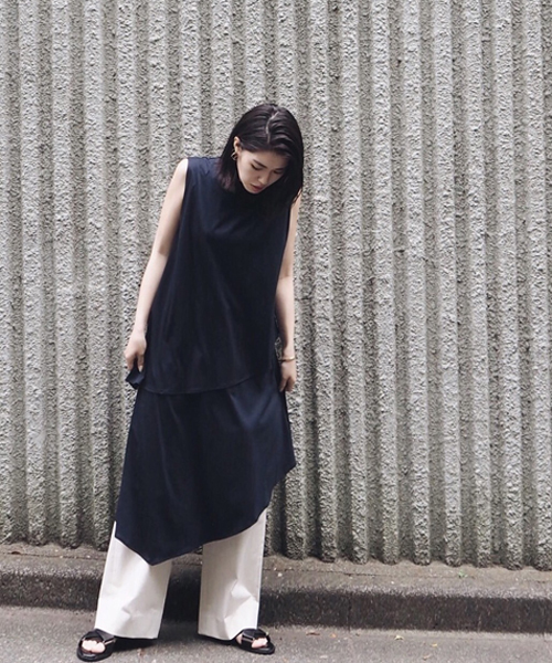 PEGGY LANA（ペギーラナ）の「Asymmetric Layered OP（ワンピース・レディース・ネイビー/ブラウン/ブルー・1/2）」の3枚目の写真