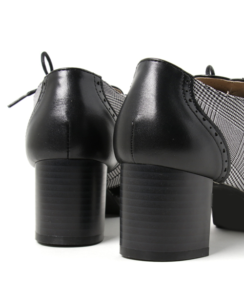 axes femme POETIQUE（アクシーズファムポエティック）の「ハートオックスフォード（パンプス・レディース・ベージュ/ネイビー/ブラック・MEDIUM/LARGE）」の6枚目の写真