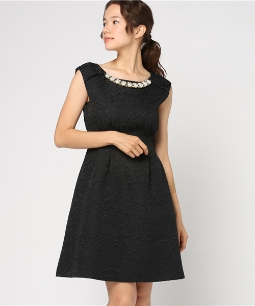 堅実な究極の のパーティや結婚式に パール調アクセ付ジャカードワンピ 正規品翌日発送可能 の