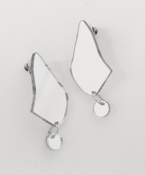 ACCOMMODE(アコモデ)の「ミラーイヤリング2(イヤリング・レディース・ブラック/ベージュ/ブラウン/ブラウン系その他/A/B/C/D/E・FREE)」の8枚目の写真