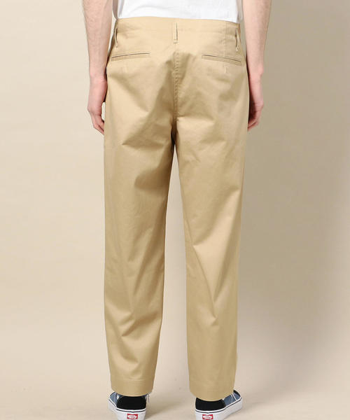 BEAUTY&YOUTH UNITED ARROWS（ビューティーアンドユースユナイテッドアローズ）の「BY コールドマーセライズ 1P ワイド チノパンツ -MADE IN JAPAN- о（チノパンツ・メンズ・ベージュ/オフホワイト・X-LARGE/LARGE/MEDIUM/SMALL）」の3枚目の写真