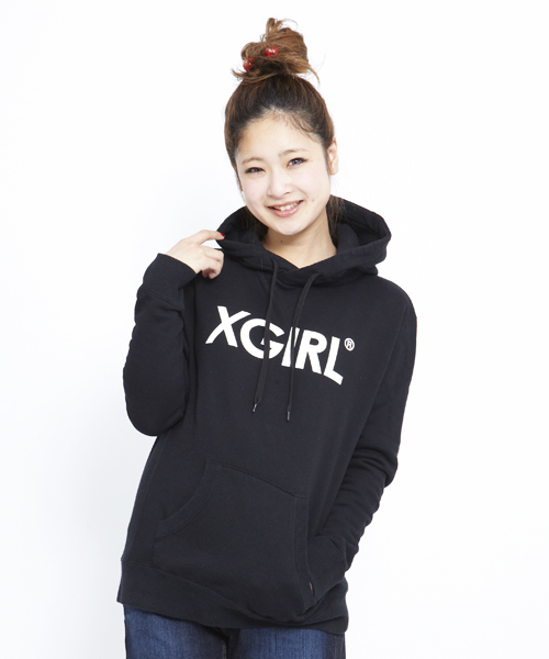 X-girl（エックスガール）の「OVER SIZED BRUSH SWEAT HOODY（パーカー・レディース・ブラック/アッシュグレー/ネイビー・ONE SIZE）」の2枚目の写真