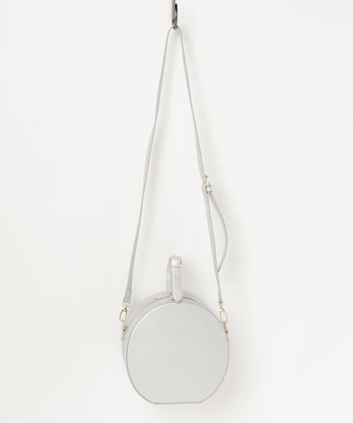 PASSE-DIX（パスディス）の「PASSE-DIX/パスディス　ワンハンドルサークルショルダーバッグ（ショルダーバッグ・レディース・ブラック/イエロー/シルバー・FREE）」の3枚目の写真