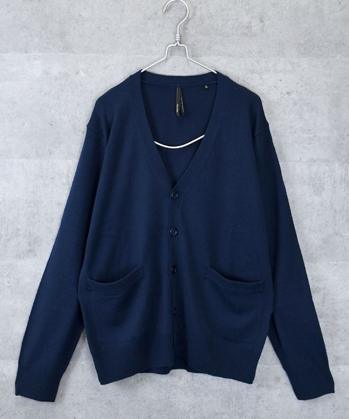 Anytime Songs(エニータイムソングス)の「Vネックカーディガン(ニット/セーター・メンズ・チャコール/ブルー/ブラック/グレー系その他/マスタード/ワインレッド/ネイビー/ブラック系その他/ブラウン・LARGE/MEDIUM/X-LARGE)」の6枚目の写真