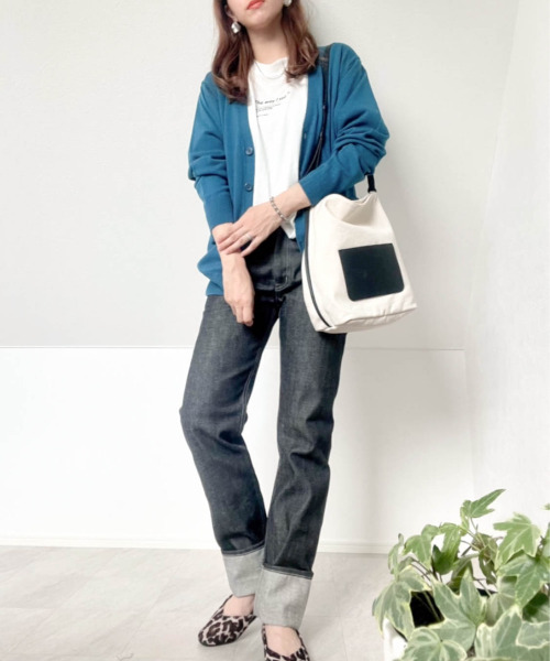 Anytime Songs(エニータイムソングス)の「Vネックカーディガン(ニット/セーター・メンズ・チャコール/ブルー/ブラック/グレー系その他/マスタード/ワインレッド/ネイビー/ブラック系その他/ブラウン・LARGE/MEDIUM/X-LARGE)」の10枚目の写真