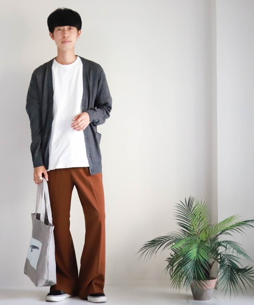 Anytime Songs(エニータイムソングス)の「Vネックカーディガン(ニット/セーター・メンズ・チャコール/ブルー/ブラック/グレー系その他/マスタード/ワインレッド/ネイビー/ブラック系その他/ブラウン・LARGE/MEDIUM/X-LARGE)」の16枚目の写真