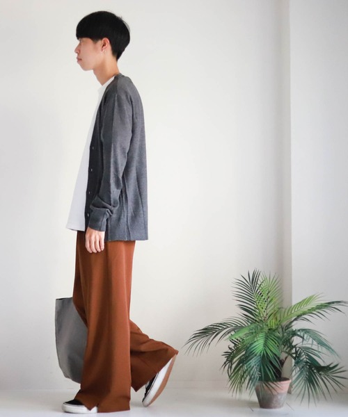 Anytime Songs(エニータイムソングス)の「Vネックカーディガン(ニット/セーター・メンズ・チャコール/ブルー/ブラック/グレー系その他/マスタード/ワインレッド/ネイビー/ブラック系その他/ブラウン・LARGE/MEDIUM/X-LARGE)」の14枚目の写真