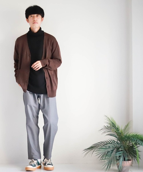 Anytime Songs(エニータイムソングス)の「Vネックカーディガン(ニット/セーター・メンズ・チャコール/ブルー/ブラック/グレー系その他/マスタード/ワインレッド/ネイビー/ブラック系その他/ブラウン・LARGE/MEDIUM/X-LARGE)」の13枚目の写真