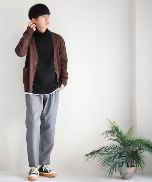 Anytime Songs(エニータイムソングス)の「Vネックカーディガン(ニット/セーター・メンズ・チャコール/ブルー/ブラック/グレー系その他/マスタード/ワインレッド/ネイビー/ブラック系その他/ブラウン・LARGE/MEDIUM/X-LARGE)」の12枚目の写真