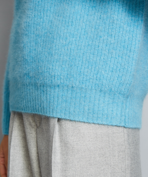 qualite（カリテ）の「フォックスウールニットプルオーバー（ニット/セーター・レディース・ライトグレー/イエロー/ブルー/ライラック・38/36）」の5枚目の写真