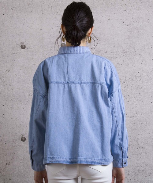 LUGG NAGG(ラグナグ)の「【Jewelobe/ ジュエローブ】 ブロッキングワイドデニムシャツ(シャツ/ブラウス・レディース・サックスブルー/ブルー・FREE)」の11枚目の写真