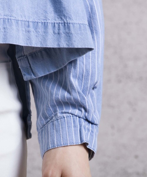 LUGG NAGG(ラグナグ)の「【Jewelobe/ ジュエローブ】 ブロッキングワイドデニムシャツ(シャツ/ブラウス・レディース・サックスブルー/ブルー・FREE)」の13枚目の写真