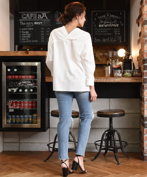 Luz Llena(ラズレナ)の「厚手ジョーゼット10分袖スキッパーシャツ(シャツ/ブラウス・レディース・オフホワイト/ブラック/モカ・MEDIUM)」の20枚目の写真