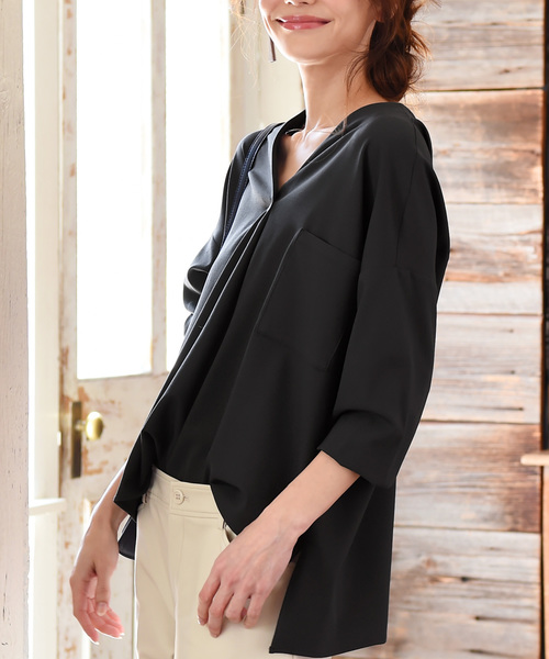 Luz Llena(ラズレナ)の「厚手ジョーゼット10分袖スキッパーシャツ(シャツ/ブラウス・レディース・オフホワイト/ブラック/モカ・MEDIUM)」の12枚目の写真